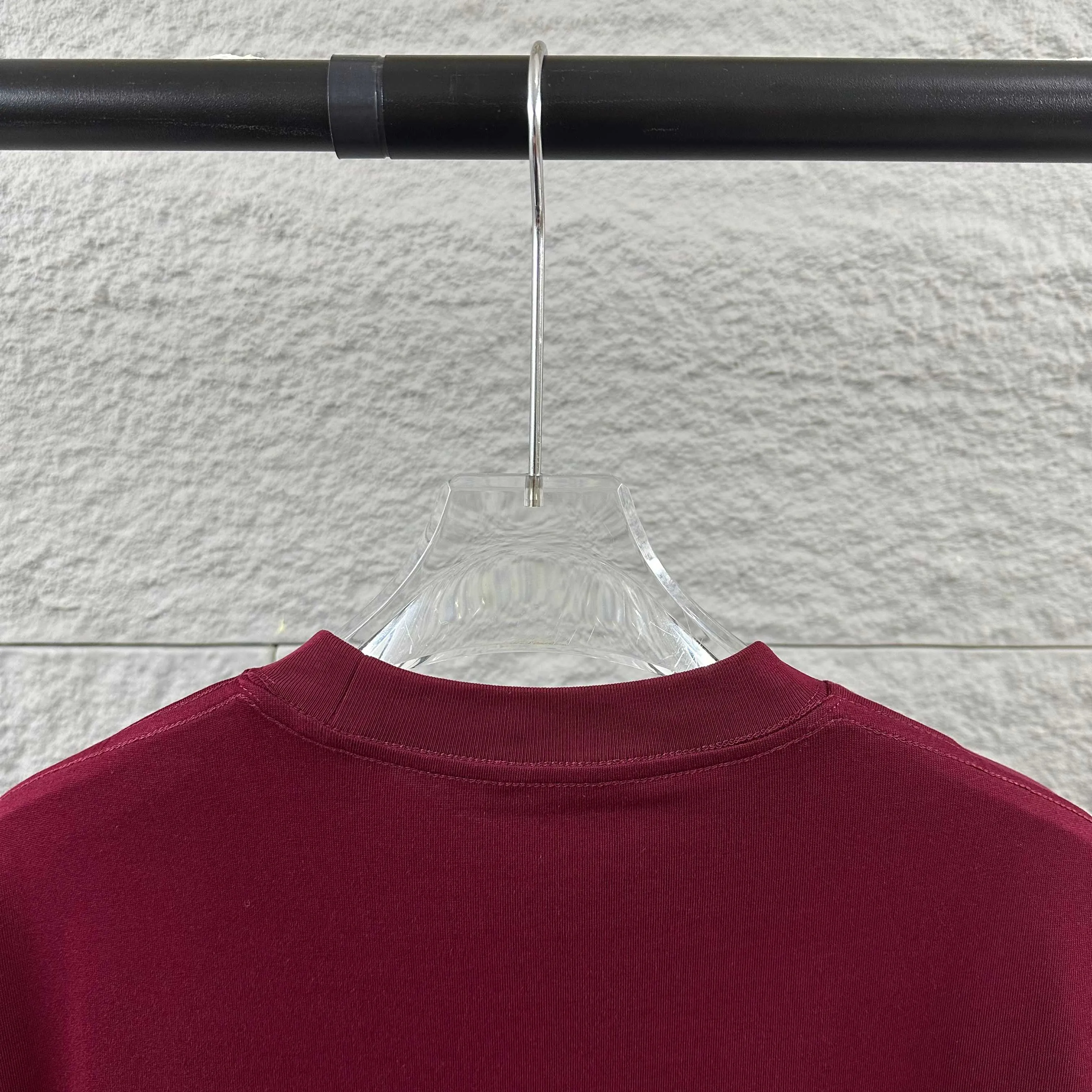 Herme* * 2026 New Arrival Classic T Same Style ：Black White Red Gray Size： S （90-130 ） M （120-150 ） L （140-165 ） XL （160-180 ） XXL （180-210 ）